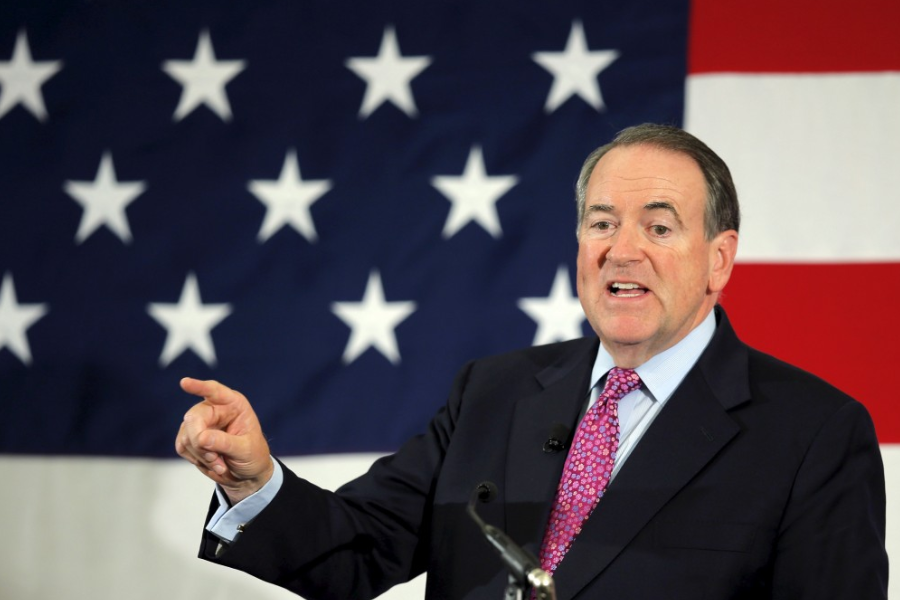 mike huckabee net worth